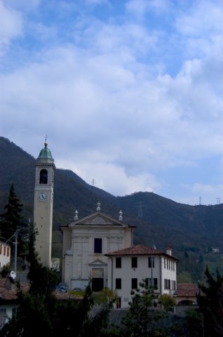 Complesso parrocchiale S. Zenone da lontano